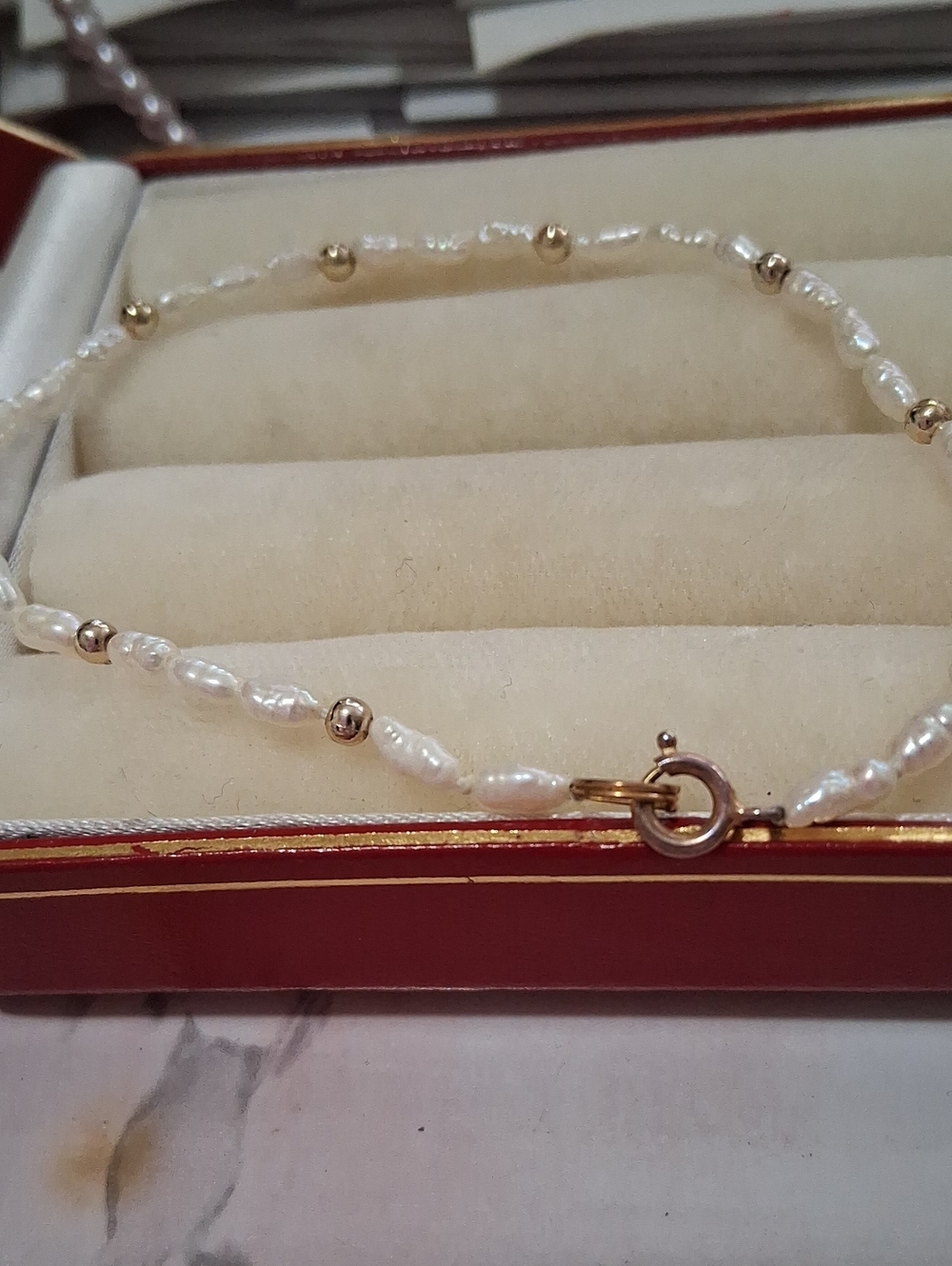 Delicate Gold Bead and Freshwater Pearl Bracelet - Classic Women Jewelry